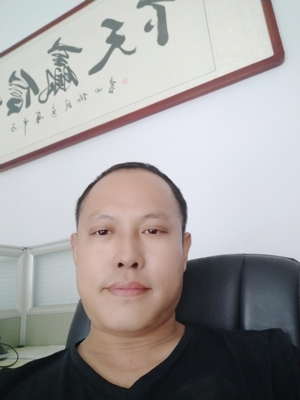 山丘的第一张照片--南宁相亲服务中心