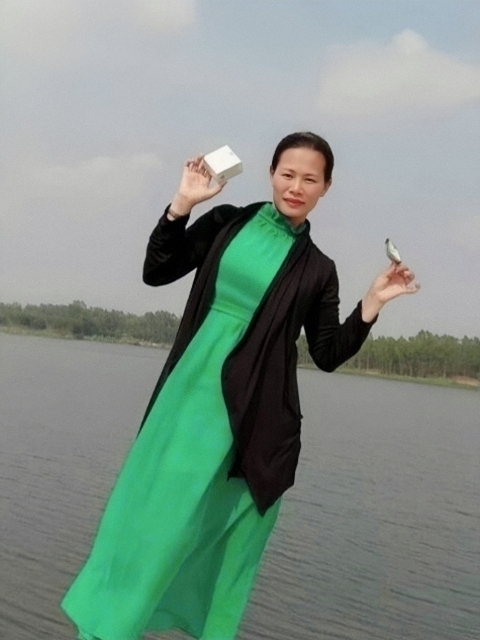 李梅的第三张照片--南宁相亲服务中心