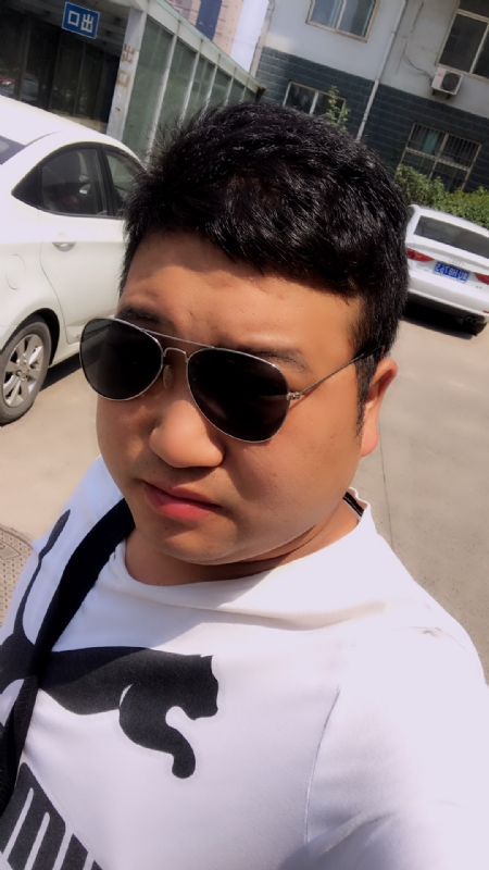 杨志强的第一张照片--南宁相亲服务中心