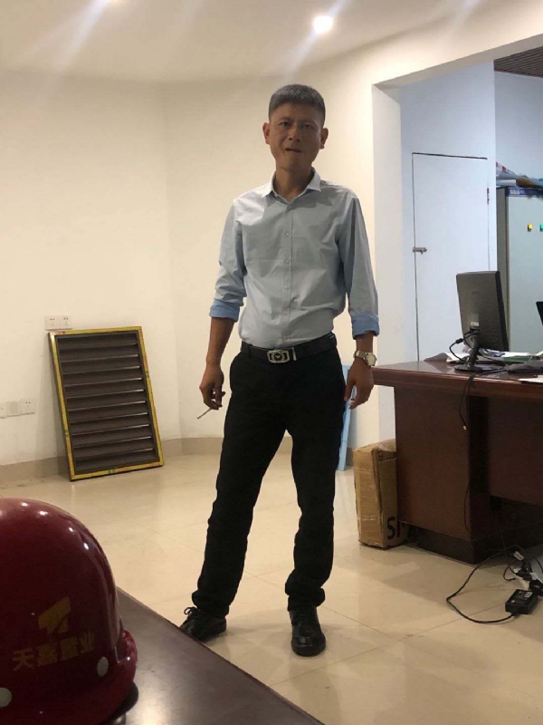 郁闷之中的第一张照片--南宁相亲服务中心