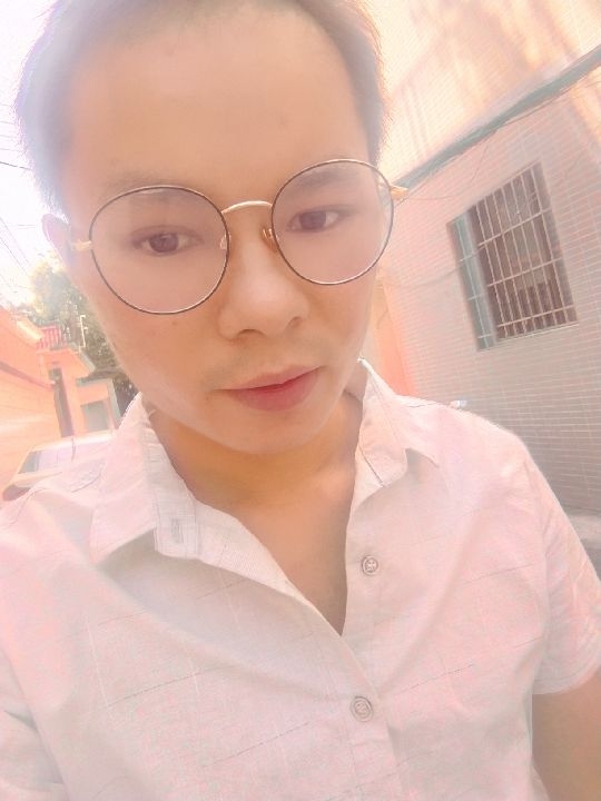 楠呐的第四张照片--南宁相亲服务中心