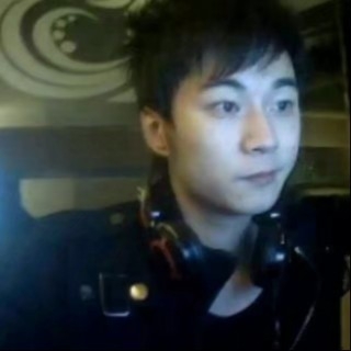 深夜人的第一张照片--南宁相亲服务中心