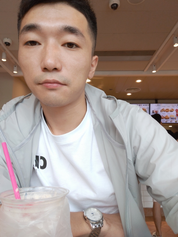 须臾数年的第三张照片--南宁相亲服务中心