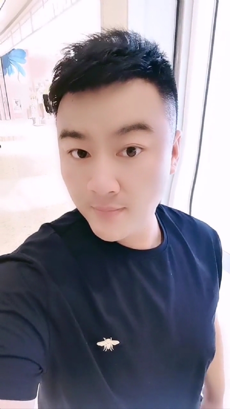 微风徐徐的第二张照片--南宁相亲服务中心