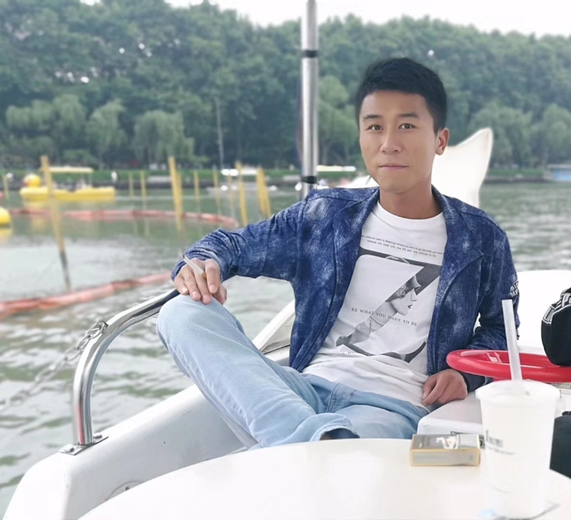 小熊微品的第一张照片--南宁相亲服务中心