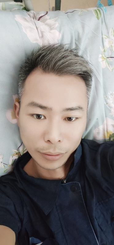 火山口的第一张照片--南宁相亲服务中心