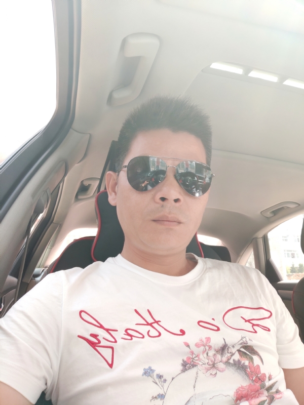 单身已久的第一张照片--南宁相亲服务中心