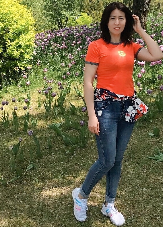 华的第一张照片--南宁相亲服务中心