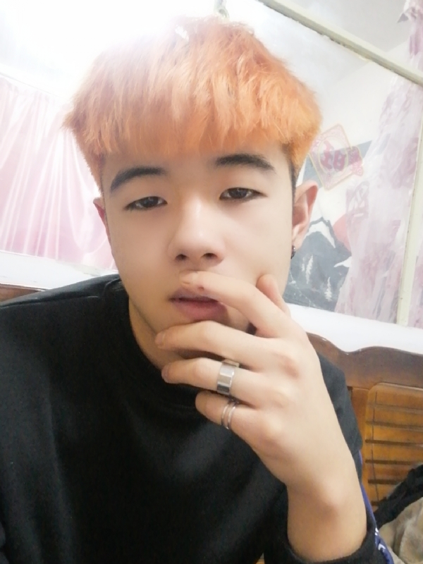 钟宇诗的第一张照片--南宁相亲服务中心