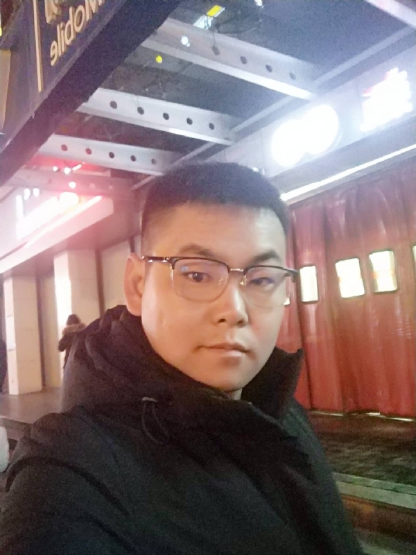 杜跃龙的第二张照片--南宁相亲服务中心