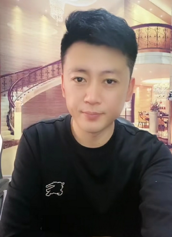 屋顶拾荒人的第三张照片--南宁相亲服务中心