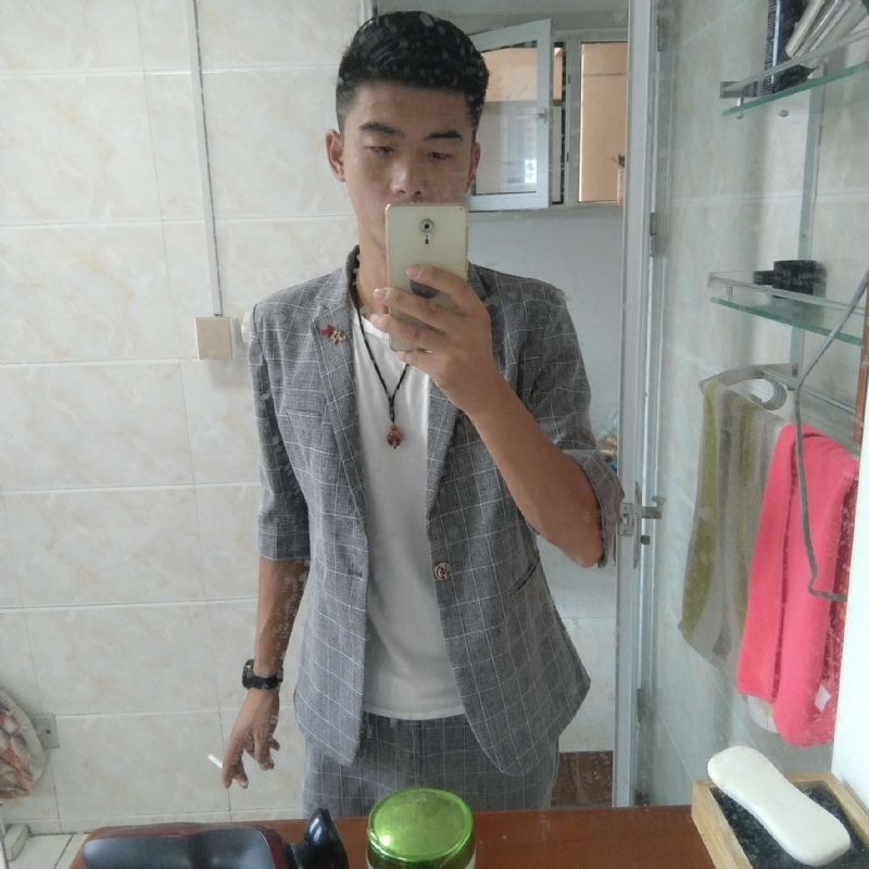 会淹死的鱼的第一张照片--南宁相亲服务中心