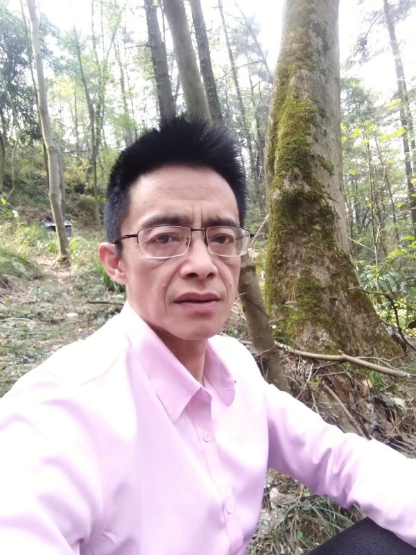 吴彬的第一张照片--南宁相亲服务中心