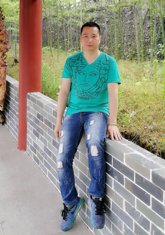 缘分不易的第一张照片--南宁相亲服务中心