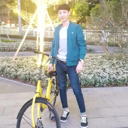 李伟的第一张照片--南宁相亲服务中心