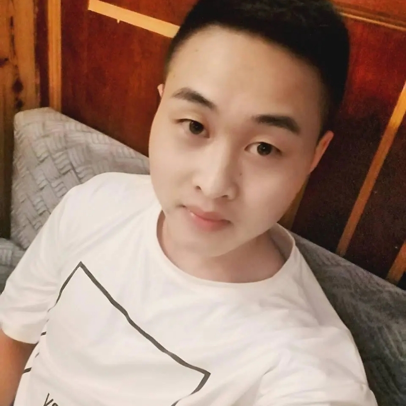 娃娃脸小爸爸的第二张照片--南宁相亲服务中心