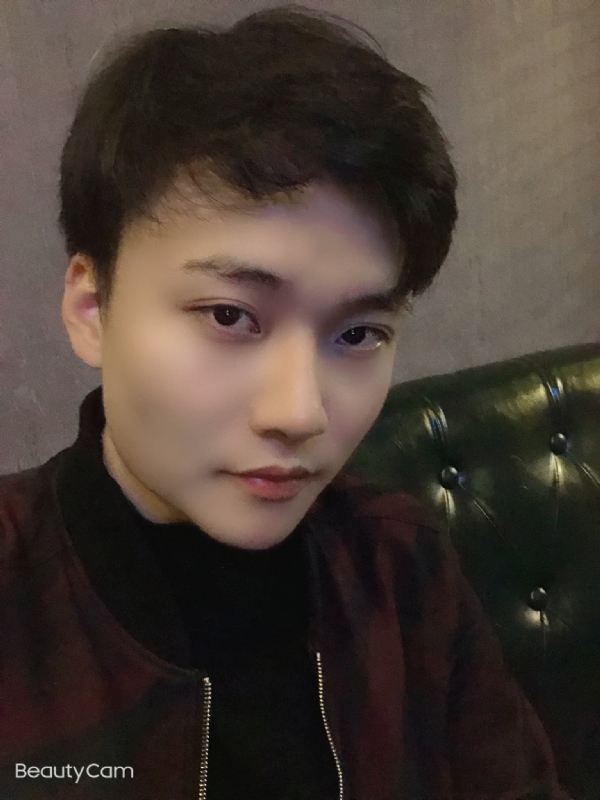 飞鸟和蝉的第一张照片--南宁相亲服务中心