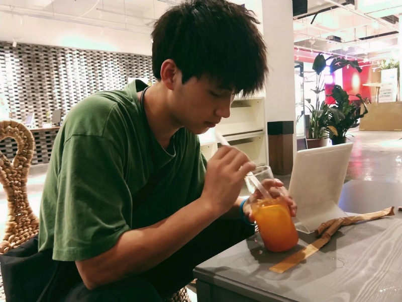 一花一世界的第一张照片--南宁相亲服务中心