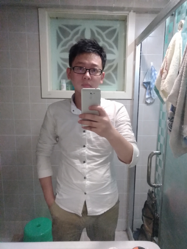 花谢魂伤的第一张照片--南宁相亲服务中心