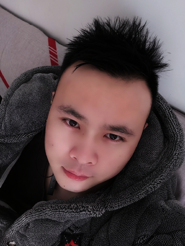 明明的第一张照片--南宁相亲服务中心