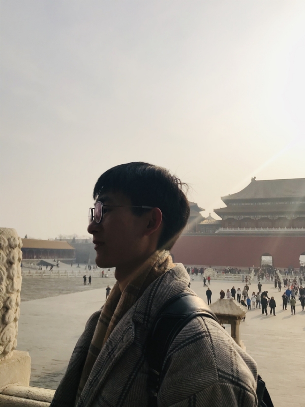 夏侯醉平的第一张照片--南宁相亲服务中心