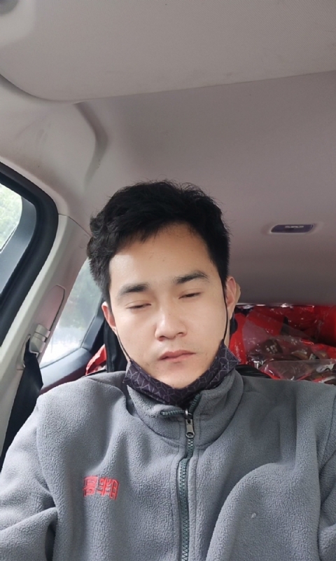 冷锋的第一张照片--南宁相亲服务中心