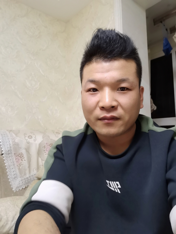 小猪猪的第一张照片--南宁相亲服务中心