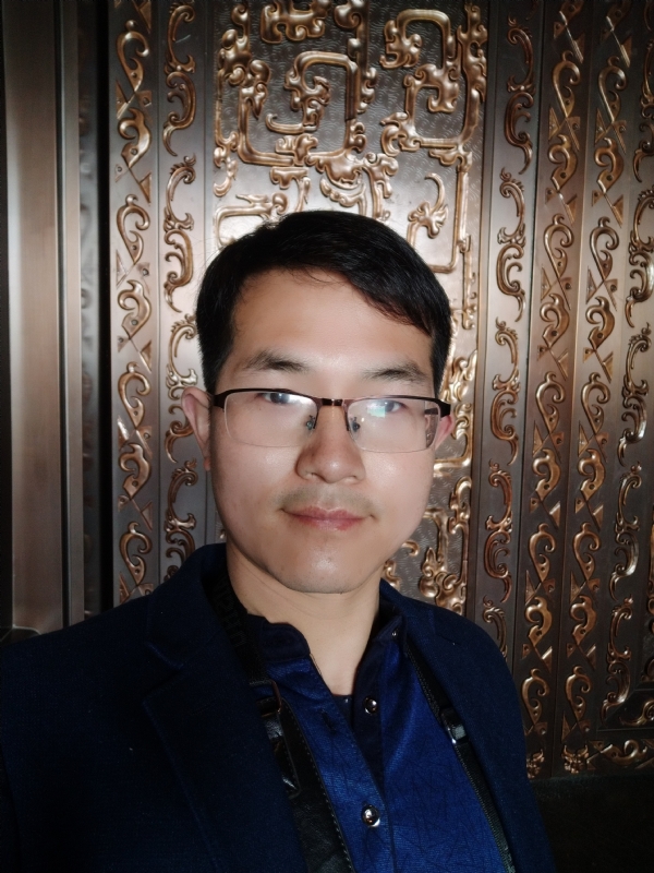 鹏鸟的第一张照片--南宁相亲服务中心