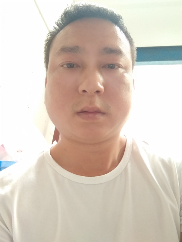 大叔的第一张照片--南宁相亲服务中心