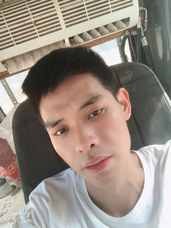 小董的第一张照片--南宁相亲服务中心