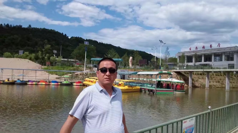 一三缺四的第一张照片--南宁相亲服务中心