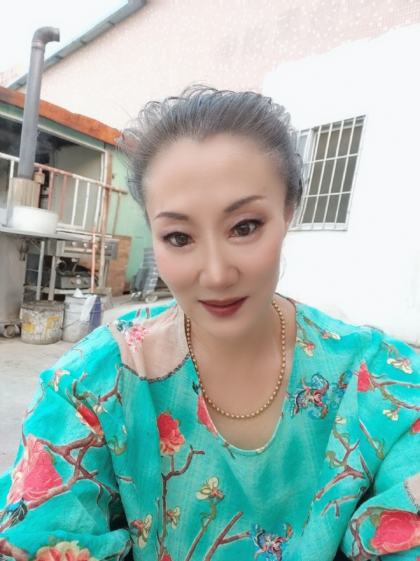 燕子的第三张照片--南宁相亲服务中心