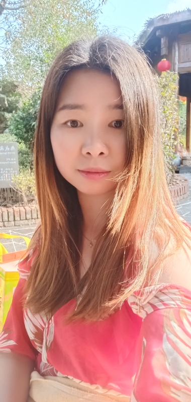 赫赫的第一张照片--南宁相亲服务中心