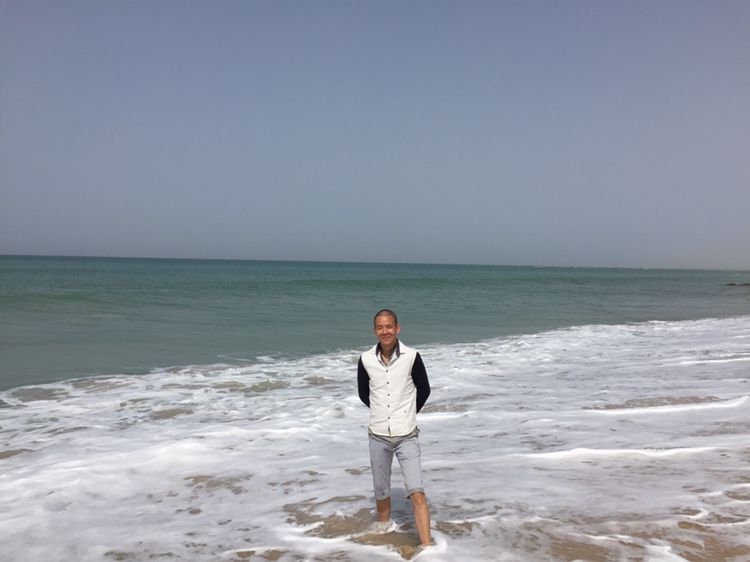 文字的忧伤的第一张照片--南宁相亲服务中心