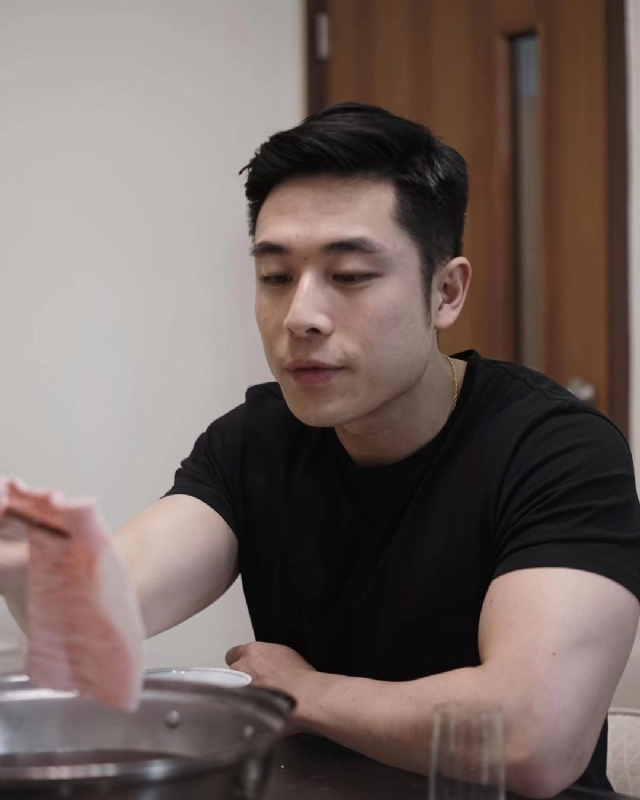 李浩泓的第一张照片--南宁相亲服务中心