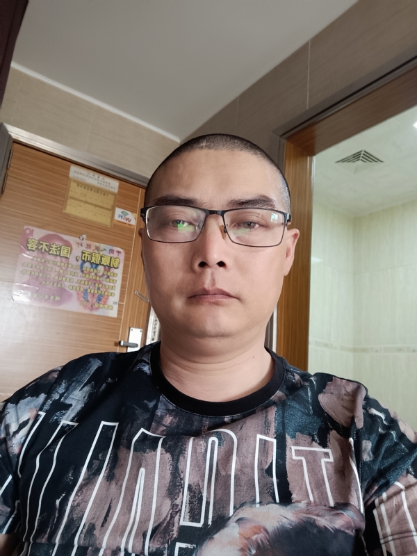 心梦无痕的第一张照片--南宁相亲服务中心