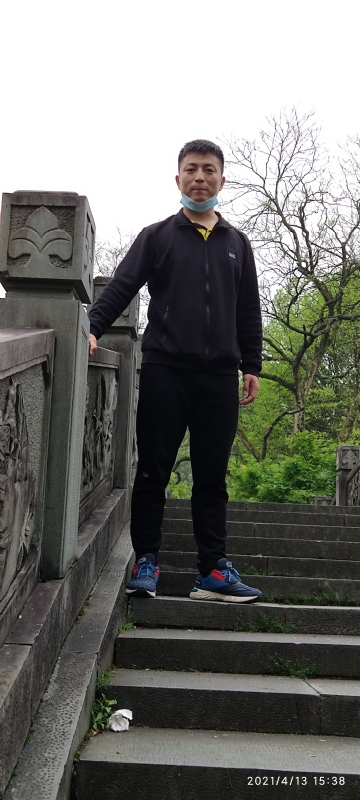 翁的第一张照片--南宁相亲服务中心