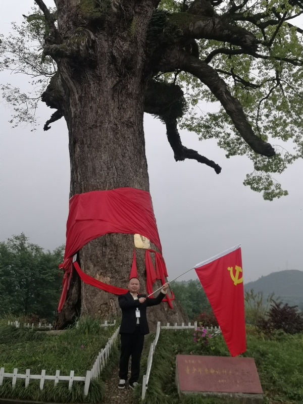 辉辉的第一张照片--南宁相亲服务中心