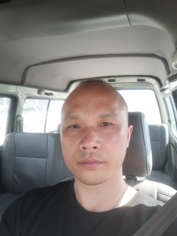 新旺丁的第一张照片--南宁相亲服务中心