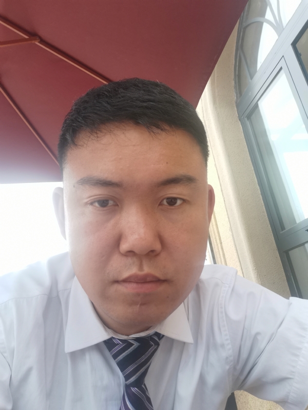 小龙哥的第一张照片--南宁相亲服务中心