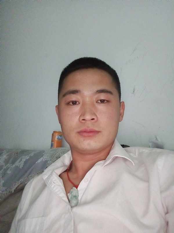 也许太年轻的第一张照片--南宁相亲服务中心