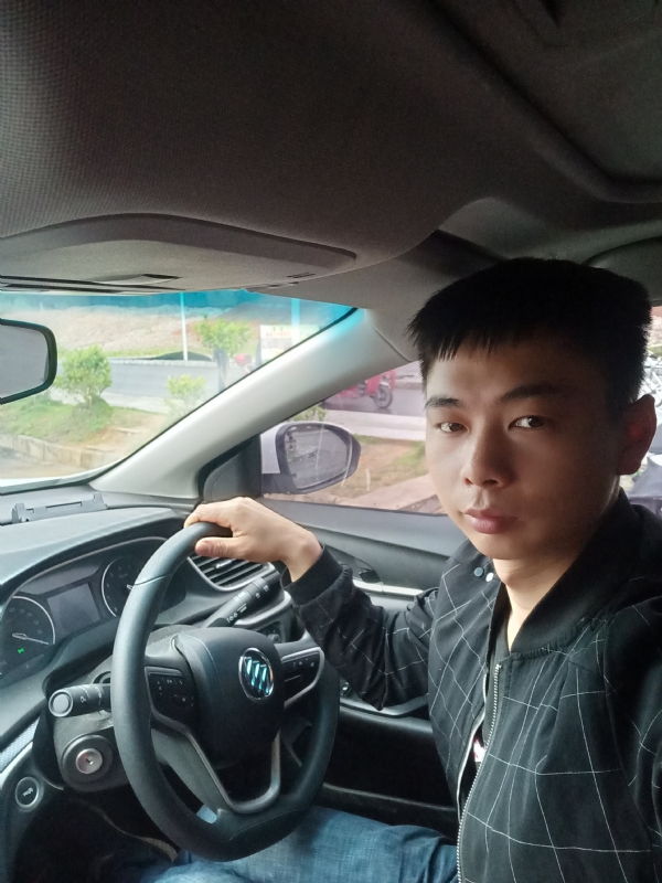 宇的第二张照片--南宁相亲服务中心