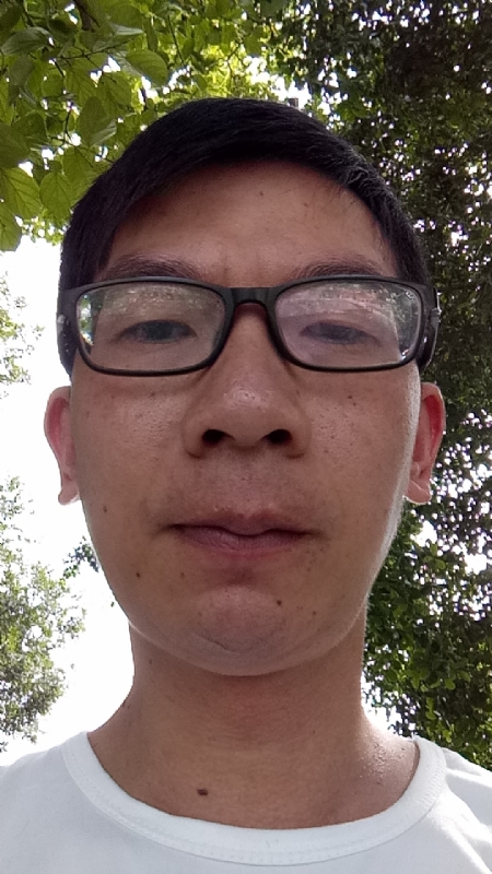 奋斗的第一张照片--南宁相亲服务中心