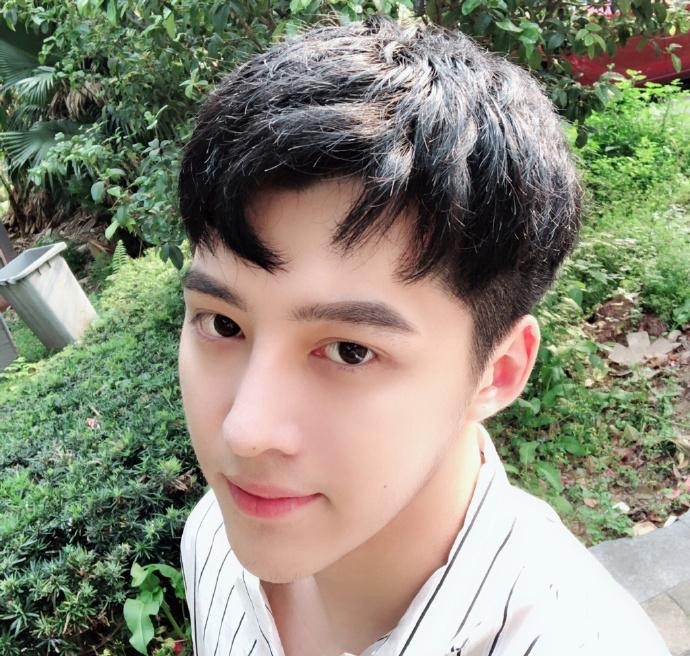 alading的第一张照片--南宁相亲服务中心