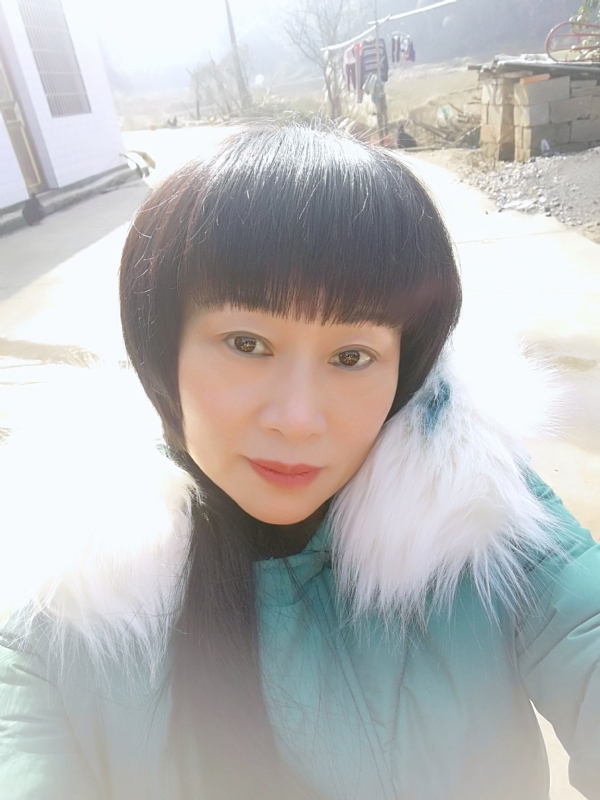 金鱼儿的第一张照片--南宁相亲服务中心