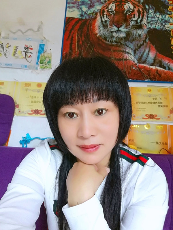 金鱼儿的第二张照片--南宁相亲服务中心