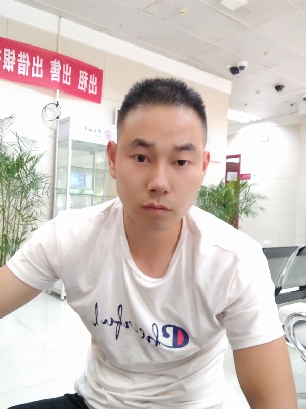 小少的第二张照片--南宁相亲服务中心