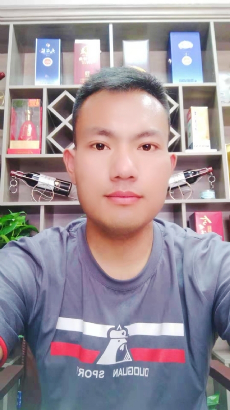 钱乾的第一张照片--南宁相亲服务中心