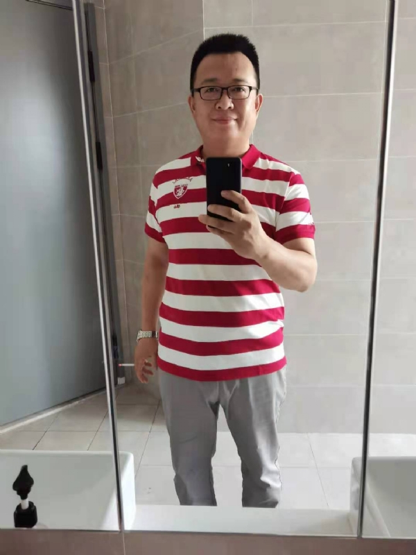 行走的打桩机的第一张照片--南宁相亲服务中心