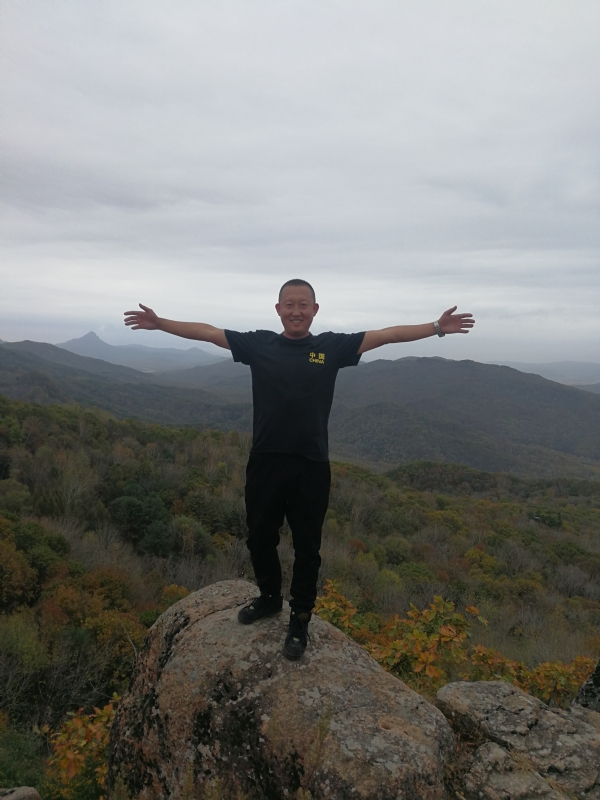 俗人的第一张照片--南宁相亲服务中心